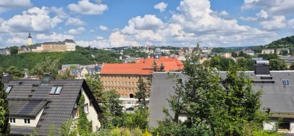 Immobilie in Greiz - Ohne Fleiß kein Preis aber danach Wohnen mit Ausblick - Bild 4