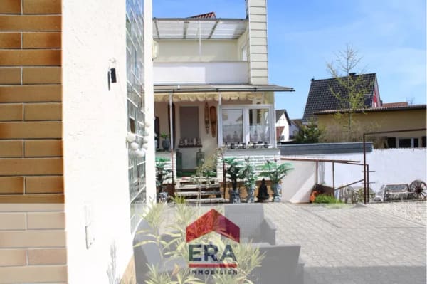 Immobilie in Sandhausen - VERKAUFT!!Komfortables Mehrfamilienhaus mit drei Wohneinheiten in ruhiger Lage von Sandhausen - Bild 4