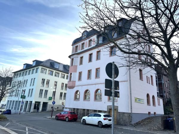 Immobilie in Auerbach/Vogtland - Helle 3-Raumwhg. (opt. 4 Raum) mit Stpl. und Tageslichtbad in Auerbach/V.! - Bild 2