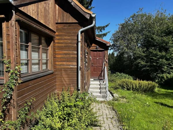 Immobilie in Muldenhammer - Sanierungsbedürftiges, unberäumtes Ferienhaus mit Garten und Stellplatz in ruhiger Lage! - Bild 2