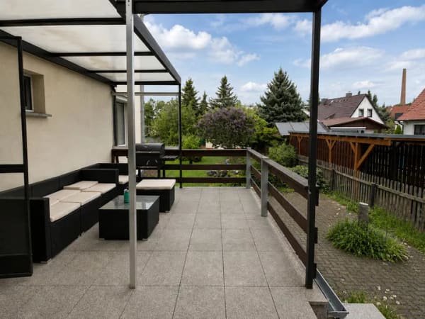 Immobilie in Bad Dürrenberg - Preisreduzierung - Viel Platz, viel Grün, viel Zuhause: Haus mit Garten, Terrasse, Balkon und Garage - Bild 2