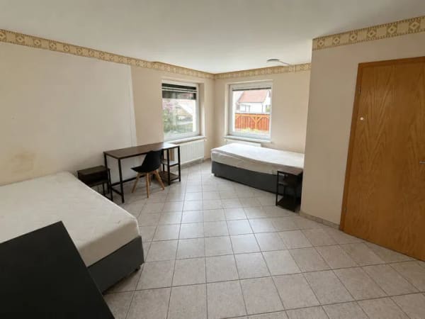 Immobilie in Bad Dürrenberg - Preisreduzierung - Viel Platz, viel Grün, viel Zuhause: Haus mit Garten, Terrasse, Balkon und Garage - Bild 3