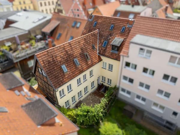 Immobilie in Güstrow - Gepflegtes Wohn- u. Geschäftshaus mit Entwicklungspotenzial im Güstrower Stadtzentrum - Bild 4