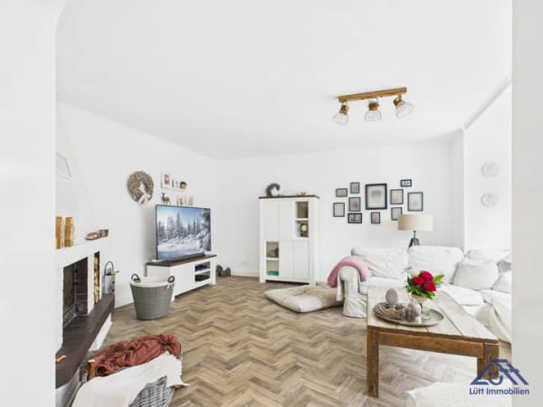 Immobilie in Bönebüttel - Einfamilienhaus mit Einliegerwohnung zum Kauf in 24620 Bönebüttel | Lütt Immobilien Kiel | Provisionsfrei für Kaufende - Bild 3