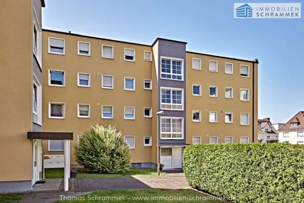 Immobilie in Hemer - GÜNSTIGER EINSTIEG INS EIGENTUM! - 4-ZIMMER-WOHNUNG MIT LOGGIA UND G-WC IN GEPFLEGTER WOHNANLAGE - Bild 0