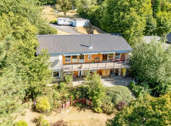 Immobilie in Nümbrecht - Ruheoase im Grünen – Charmantes Einfamilienhaus mit Fernblick in Nümbrecht-Winterborn
 - Bild 1