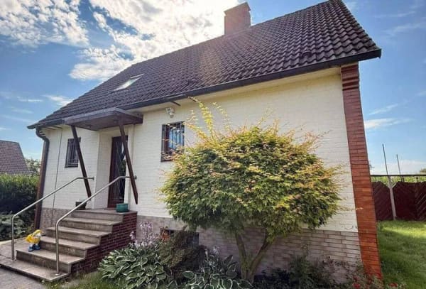 Immobilie in Alveslohe - Charmantes Einfamilienhaus in ruhiger Feldrandlage von Alveslohe – Viel Potenzial auf 493 m² Grundstück - Bild 0