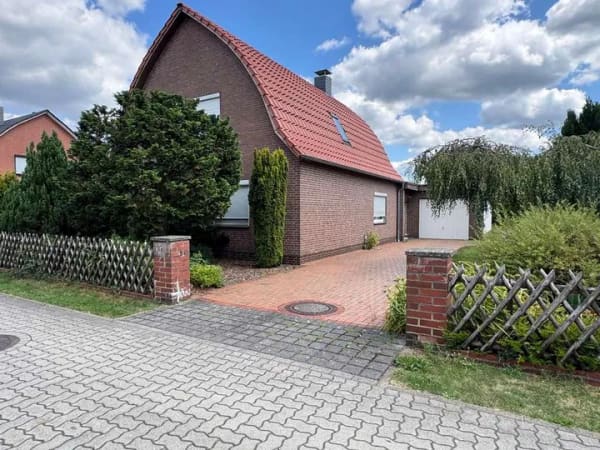 Immobilie in Wietze - Charaktervolles Einfamilienhaus mit großem Garten in Wietze - Bild 0