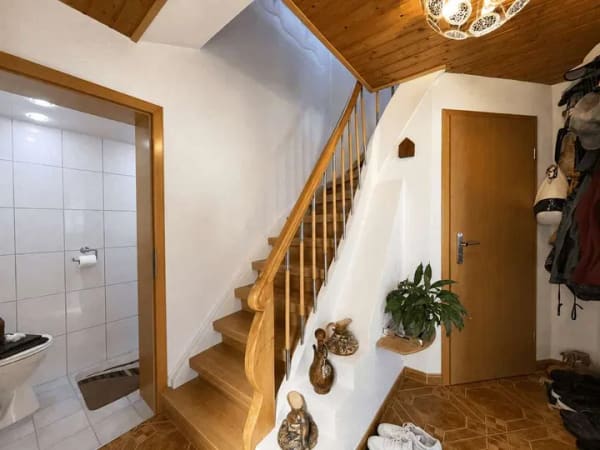 Immobilie in Empfingen - Besonderes Einfamilienhaus mit Gartengrundstück, 2 Garagen, Sauna & Werkstatt - Bild 4