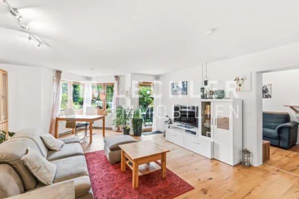 Immobilie in Schlaitdorf - Willkommen in Schlaitdorf – Ihr neues Zuhause mit Garten - Bild 3