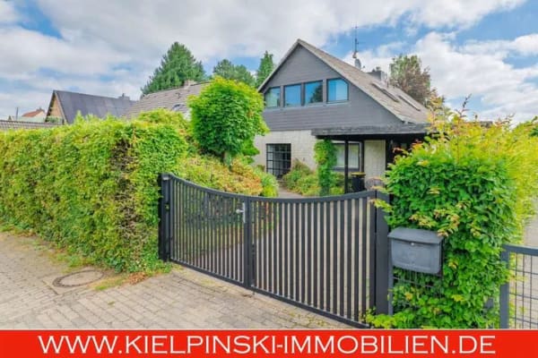 Immobilie in Ellerbek - Großzügiges 4- 5-Zimmer-Einfamilienhaus mit viel Potenzial - Bild 0