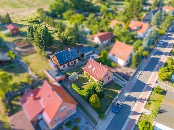 Immobilie in Gielow - Schönes Einfamilienhaus mit großem Grundstück und Nebengelass bei Malchin - Bild 1