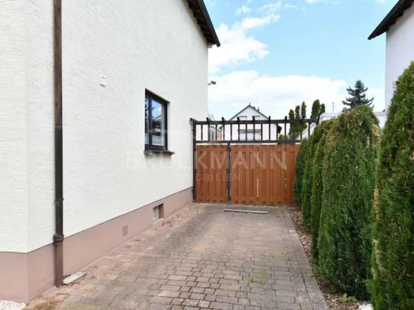 Immobilie in Heßheim - Zuhause in Heßheim: Gepflegtes EFH mit großem Garten in ruhiger Wohnlage - Bild 3