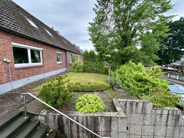 Immobilie in Ahrensbök - Gemütlich Wohnen mit großem Garten - Bild 1