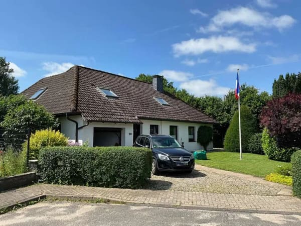 Immobilie in Mittelangeln - Gepflegtes,  großzügiges  EINFAMILIENHAUS in SATRUP Zentrale, hochwertige  Lage   –PROVISIONSFREI- - Bild 1