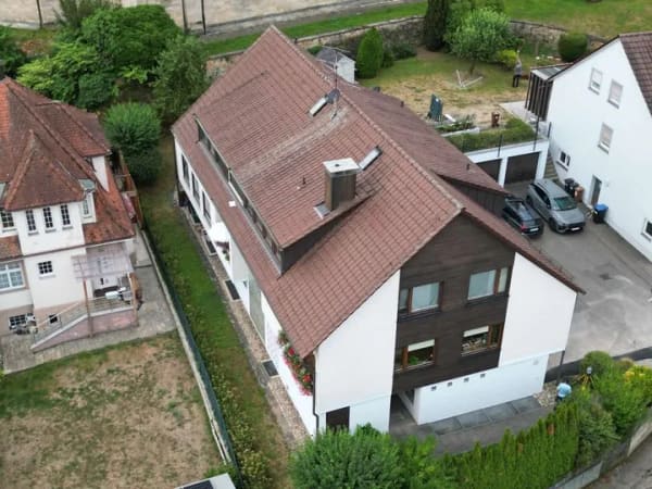 Immobilie in Neuhausen auf den Fildern - Gepflegtes Mehrfamilienhaus in der Ortsmitte von Neuhausen – 5 Wohneinheiten, Lager und 4 Garagen - Bild 4