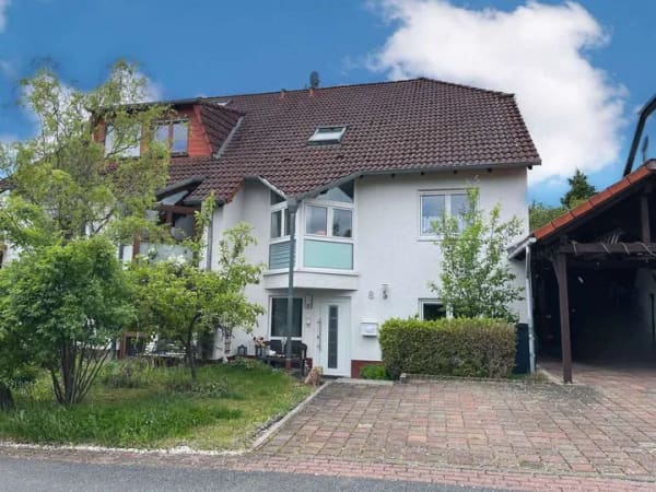 Immobilie in Waldsolms - Stilvolles Zuhause mit Gartenidylle – Gepflegte Doppelhaushälfte in Waldsolms-Hasselborn - Bild 1