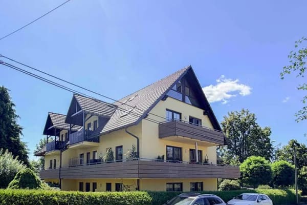 Immobilie in Rabenau - *Bezugsfrei* 4,5-Zi.-Familienwohnung in idyllischer Lage mit 2 Balkonen und Stellplatz - Bild 1