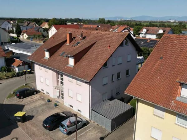 Immobilie in Eschbach - Gepflegte 3,5-Zimmerwohnung mit großzügigem Wohnkomfort und überdachtem Balkon in Eschbach - Bild 1