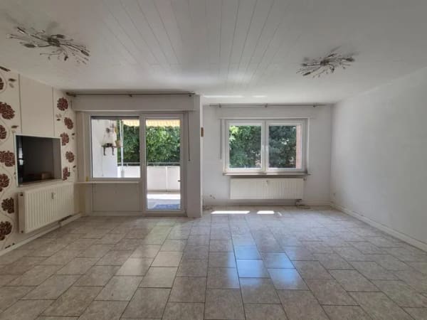 Immobilie in Niederzier - Helle 4-Zimmer Wohnung mit Garage in Niederzier - Bild 0