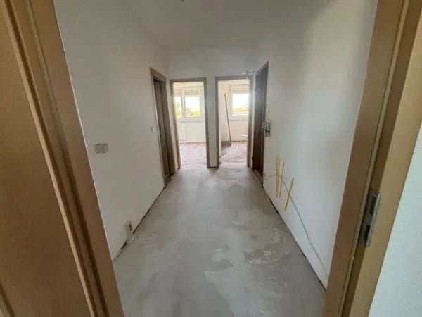 Immobilie in Tangerhütte - Frisch renovierte 3-Zimmer-Eigentumswohnung mit Balkon und herrlichem Ausblick in Tangerhütte - Bild 3