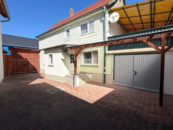 Immobilie in Unstrut-Hainich - Ein Zuhause mit vielen Möglichkeiten - Einfamilienhaus mit Garten, Garage und Ausbaupotenzial - Bild 1