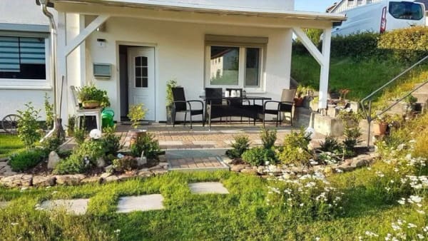 Immobilie in Trendelburg - Mehrfamilienhaus mit 3 Wohneinheiten - flexibel nutzbar als Kapitalanlage, Ferienimmobilie, Mehrgenerationenhaus - Bild 1
