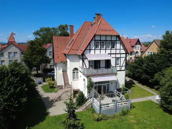 Immobilie in Northeim - Repräsentatives Zweifamilienhaus mit wunderschönem Garten im Herzen von Northeim - Bild 3