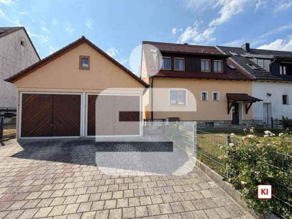 Immobilie in Neukirchen bei Sulzbach-Rosenberg - Einziehen und wohlfühlen - Traumhafte Doppelhaushälfte in Neukirchen b. Sulzbach-Rosenberg - Bild 0