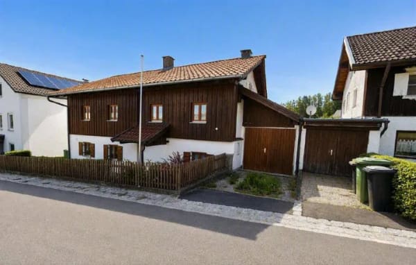 Immobilie in Kröning - Charmanter Altbauklassiker mit gepflegter Substanz - Bild 0