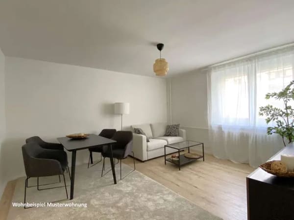 Immobilie in Rauen - Vermietete 3-Zimmer-Wohnung mit Garten im malerischen Rauen - Bild 2