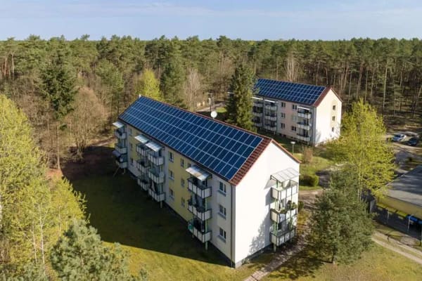 Immobilie in Rauen - 3-Zimmer-Wohnung in idyllischer Lage - vermietete Kapitalanlage nahe Berlin - Bild 0