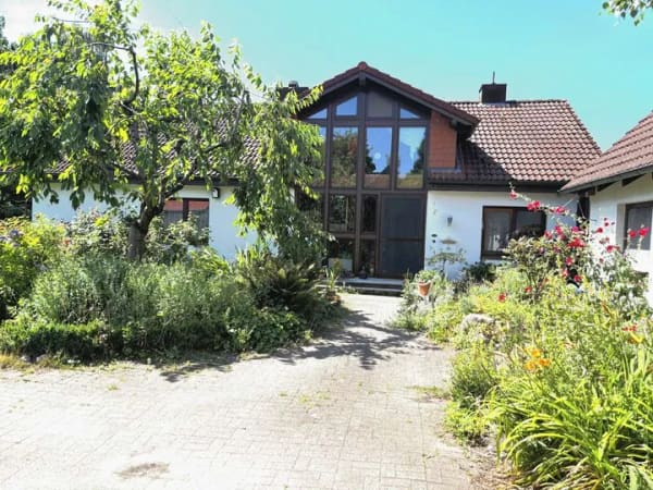 Immobilie in Itzstedt - Lichtdurchflutetes Einfamilienhaus
auf ruhigem Grundstück
in Ortsrandlage - Bild 0
