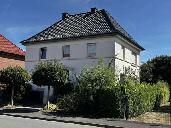 Immobilie in Sassenberg - Füchtorf Ein-/Zwei-Familienhaus mit großem Garten, Wärmepumpe, neuem Dach u.v.m. bezugsfrei in 2026 - Bild 0