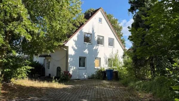 Immobilie in Sellin - Drei Geschosse, viele Möglichkeiten  - Bild 0