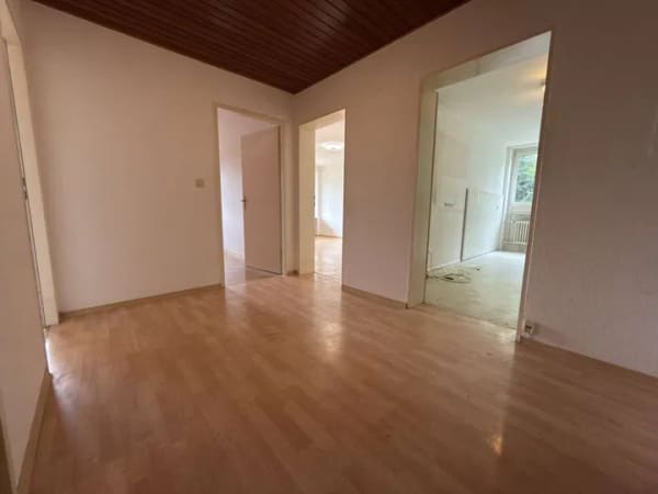Immobilie in Lichtenfels - Attraktive Eigentumswohnung im 1. Obergeschoss mit Balkon und Personenaufzug - Bild 4