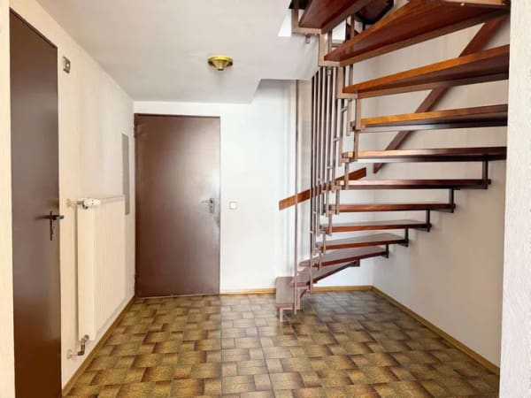 Immobilie in Lichtenwald - Viel Platz zum Wohlfühlen – gepflegtes Reihenmittelhaus mit 2 Balkonen, Terrasse und Garage - Bild 2