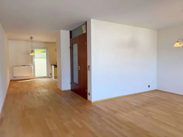 Immobilie in Lichtenwald - Viel Platz zum Wohlfühlen – gepflegtes Reihenmittelhaus mit 2 Balkonen, Terrasse und Garage - Bild 4