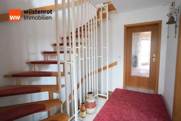 Immobilie in Bad Buchau - Mehr als eine Wohnung – Doppelhaushälfte mit Garten, Garage und echtem Hausgefühl - Bild 1