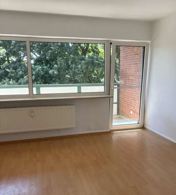 Immobilie in Heide - Helle 3-Zimmer-Wohnung mit Balkon – Modernisierung geplant, für mehr Wohnqualität! - Bild 2