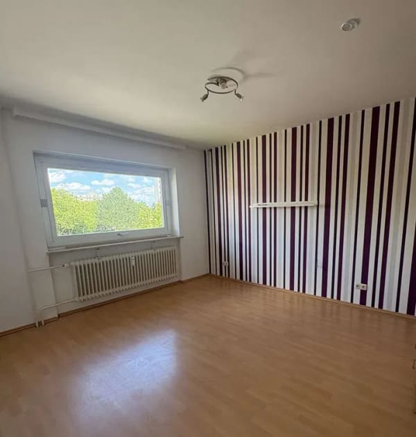 Immobilie in Heide - Helle 3-Zimmer-Wohnung mit Balkon – Modernisierung geplant, für mehr Wohnqualität! - Bild 3