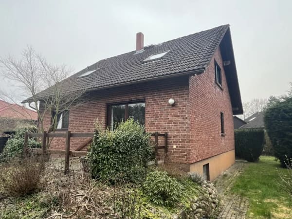 Immobilie in Bienenbüttel - Gepflegtes Einzelhaus in Feldrandlage! Schnelle Entscheidung erwünscht! - Bild 2