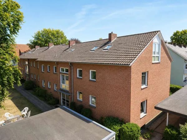 Immobilie in Gütersloh - 6 % Rendite in Güterslohs Innenstadt – vollvermietetes 5-Familienhaus mit Entwicklungspotenzial - Bild 1