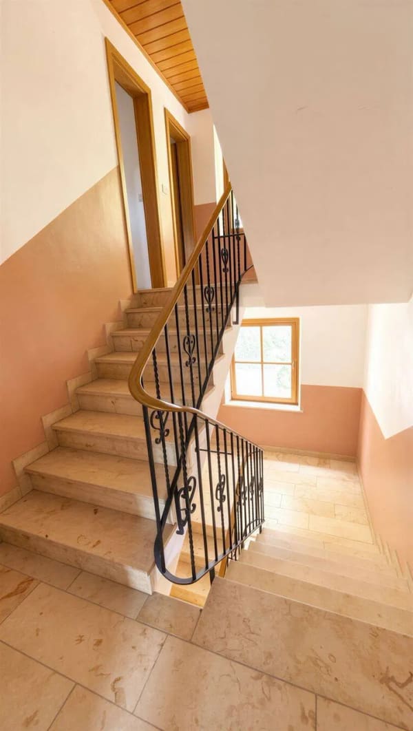 Immobilie in Sulzbach-Rosenberg - 6  Familienwohnhaus als Kapitalanlage - Bild 3