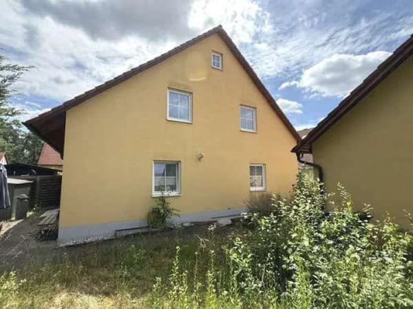 Immobilie in Maxhütte-Haidhof - Doppelhaushälfte in Maxhütte-Haidhof (Birkenzell) aus Nachlassinsolvenz - Bild 1