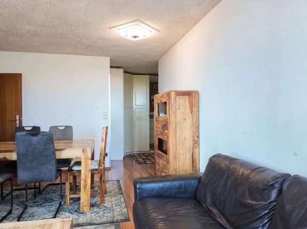Immobilie in Reichenbach an der Fils - Wohnen am Waldrand mit Weitblick! 3-Zimmer-Wohnung in herrlicher Aussichtslage - Bild 2