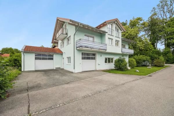 Immobilie in Brannenburg - Achtung !  Gewerbeeinheit mit Lagerfläche und große Wohnung  oder Büroeinheit im Paket zu verkaufen - Bild 0