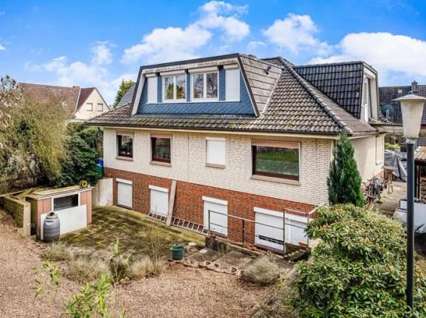 Immobilie in Barmstedt - Geräumiges Einfamilienhaus mit Vollkeller und großem Grundstück in Sackgassenlage von  Barmstedt - Bild 1