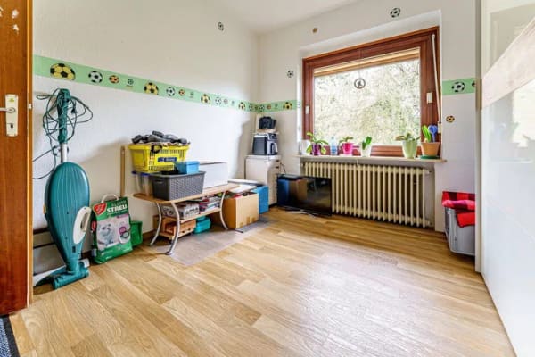 Immobilie in Barmstedt - Geräumiges Einfamilienhaus mit Vollkeller und großem Grundstück in Sackgassenlage von  Barmstedt - Bild 3