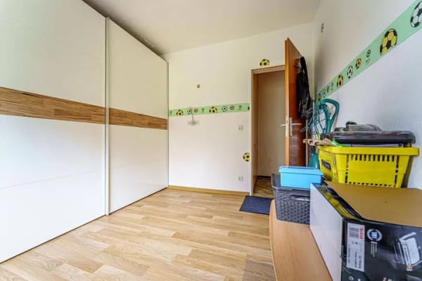 Immobilie in Barmstedt - Geräumiges Einfamilienhaus mit Vollkeller und großem Grundstück in Sackgassenlage von  Barmstedt - Bild 4